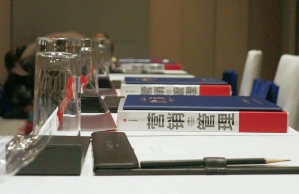 09.jpg